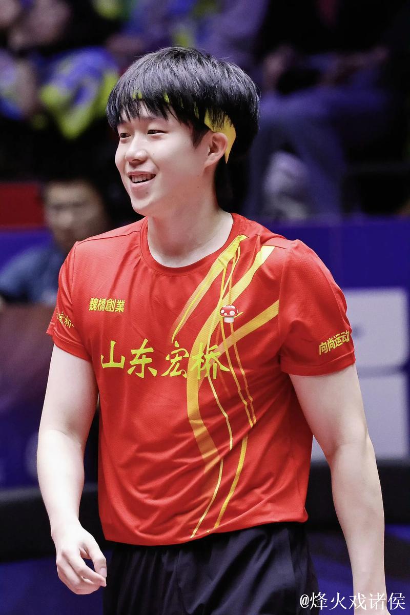 王楚钦退赛再参赛,步伐僵硬,球迷感叹国乒风貌依旧 王楚钦退赛再参赛,步伐僵硬,球迷感叹国乒风貌依旧